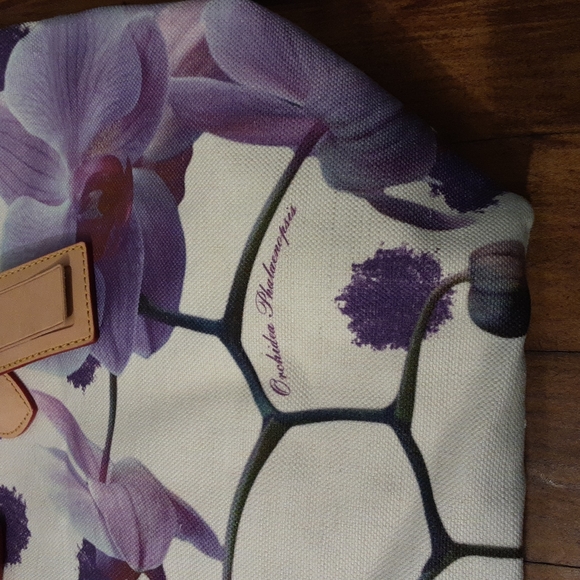 Dooney and Bourke Orchid Tote Bag - Picture 2 of 6